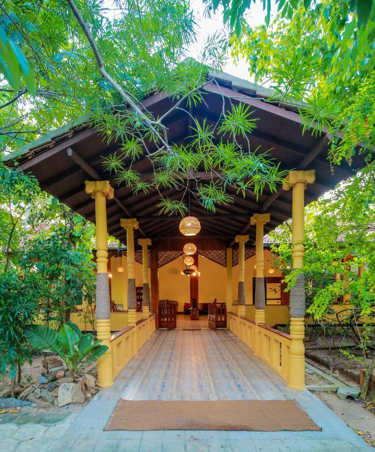 Nature Lanka Ayurveda Resort - All Meals And Ayurveda Treatments With Yoga Tangalle Exterior photo